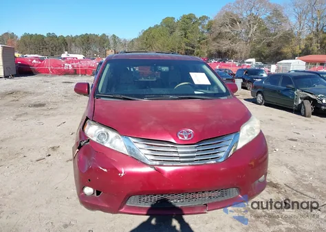 2011 Toyota Sienna Limited V6 z USA, uszkodzony, nr VIN 5TDYK3DC0BS124322